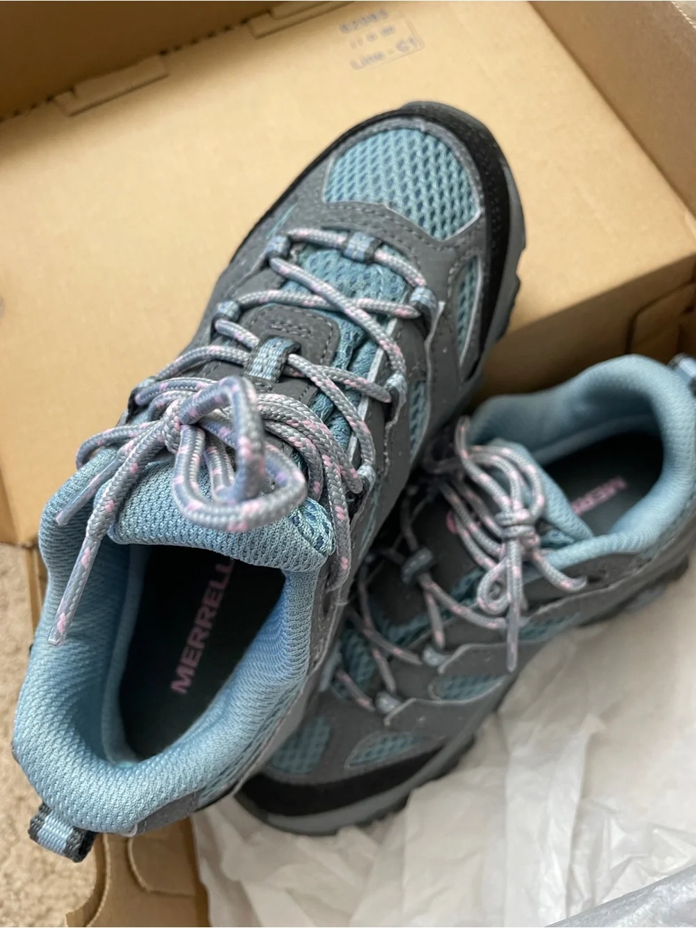 New Merrell Teal and Gray girl Trail Shoes with Pink Accent Size little girl 13M - Picture 3 of 7